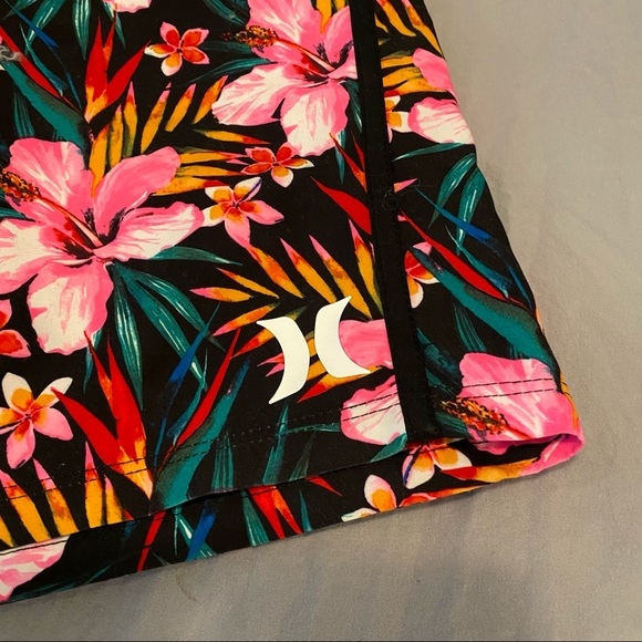 Hurley floral 20” board shorts swim trunk size 20 - Picture 7 of 8